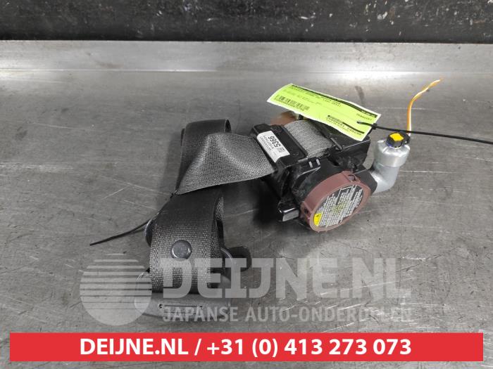 Chevrolet Spark Front seatbelt, right O672758