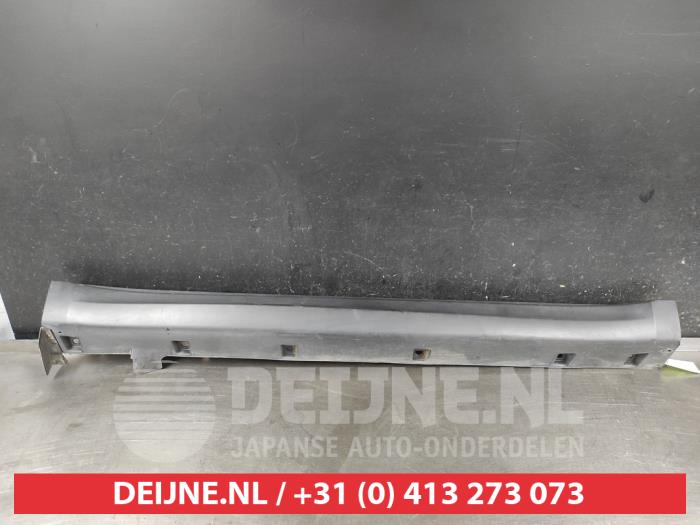 Suzuki Vitara Seitenschürze rechts O672837