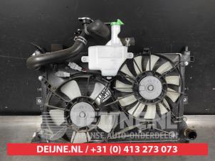 Suzuki Vitara Radiator O672880 photo 2