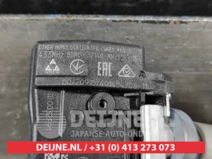 Mazda 3 Tyre pressure sensor O672899 photo 3