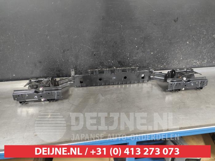 Isuzu D-MAX Stoßstangeträger hinten O672940