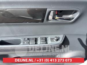 Suzuki Swift Multi-functional window switch O673026 photo 3