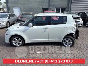 Suzuki Swift Rear door 4-door, left O673031 photo 3