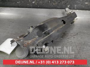 Nissan Qashqai Querlenker links hinten O673271 foto 2
