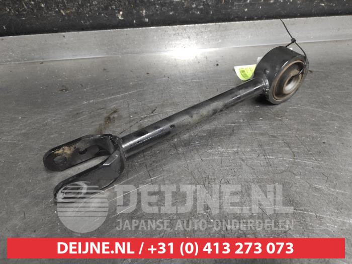 Nissan Qashqai Draagarm links-achter O673275