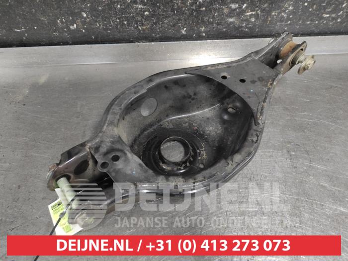 Nissan Qashqai Draagarm rechts-achter O673278