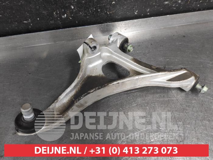 Nissan Qashqai Draagarm rechts-achter O673280