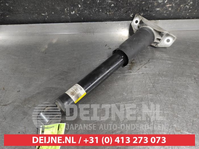 Nissan Qashqai Stoßdämpfer links hinten O673282