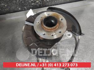 Nissan Qashqai Achsschenkel links hinten O673293 foto 2