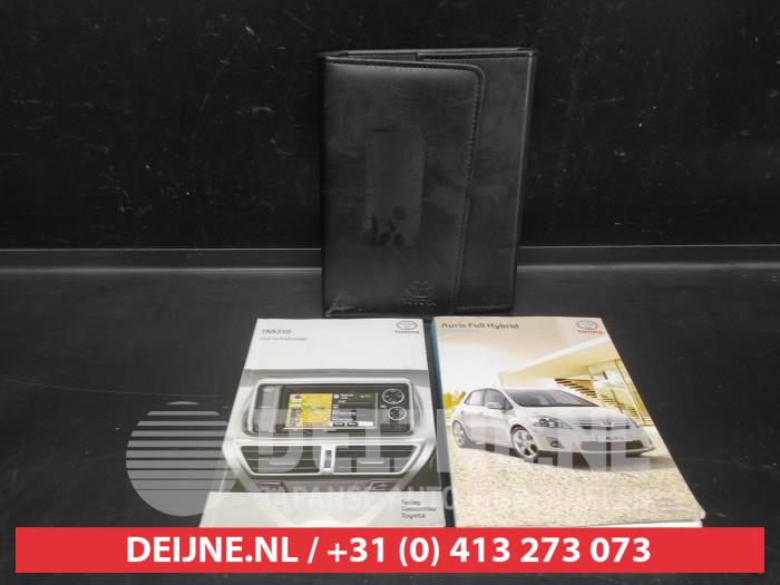 Toyota Auris Instructie Boekje O673319