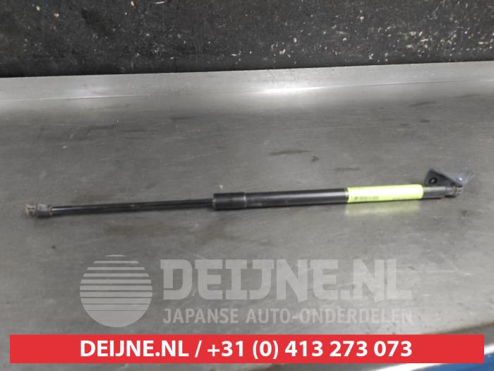 Mitsubishi Outlander Gasdemper links-achter O673471