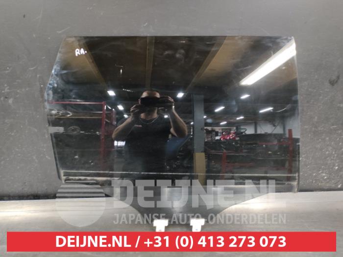 Nissan X-Trail Türscheibe 4-türig rechts hinten O673534
