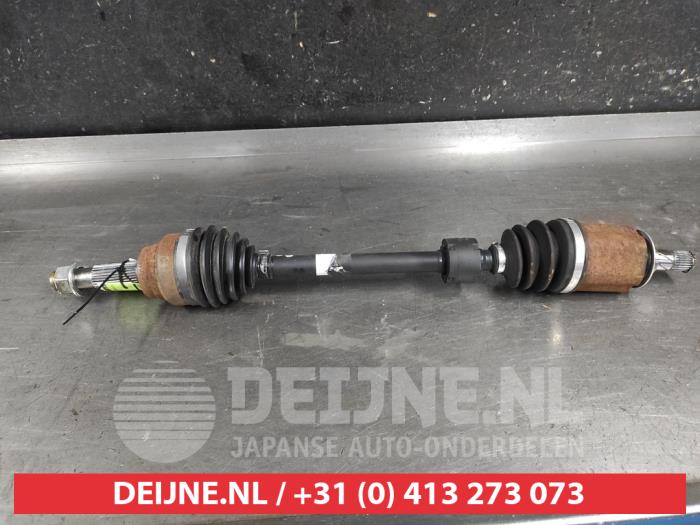 Gebruikte Aandrijfas links-achter Nissan X-Trail (T33) 1.5 VC-T e-POWER e-4ORCE 12V Prijs € 150,00 Margeregeling aangeboden door V.Deijne Jap.Auto-onderdelen BV