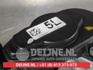Nissan X-Trail Bremszange links hinten O673576 foto 3