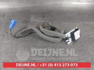 Gebruikte GPS Antenne Suzuki Swift (ZC/ZD) 1.2 Dual Jet 16V Prijs op aanvraag aangeboden door V.Deijne Jap.Auto-onderdelen BV
