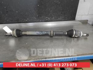 Gebruikte Homokineetas rechts-voor Lexus CT 200h 1.8 16V Prijs € 75,00 Margeregeling aangeboden door V.Deijne Jap.Auto-onderdelen BV