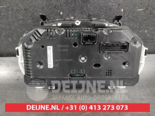 Toyota Yaris Tacho - Kombiinstrument KM O673810 foto 2