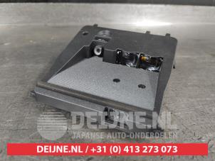 Gebruikte Camera voorzijde Toyota Yaris III (P13) 1.0 12V VVT-i Prijs € 75,00 Margeregeling aangeboden door V.Deijne Jap.Auto-onderdelen BV