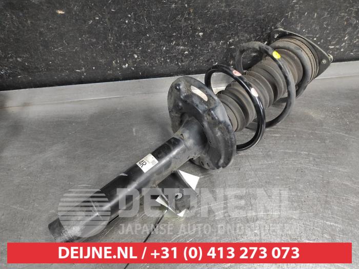 Nissan X-Trail Stoßdämpferstrebe rechts vorne O673922