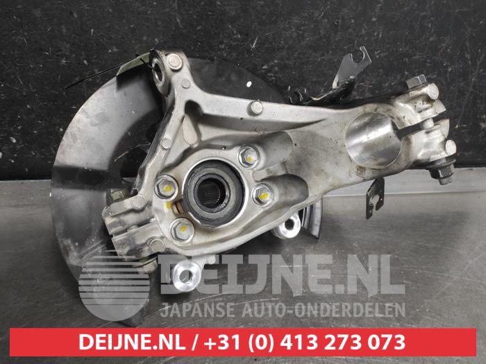 Nissan X-Trail Fusee links-voor O673939