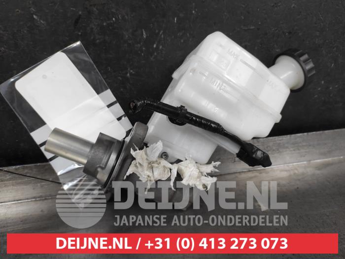 Nissan X-Trail Hoofdremcilinder O673945