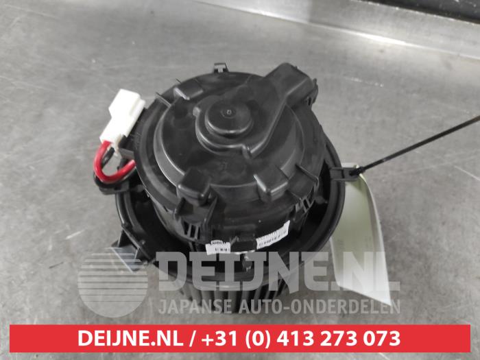 Nissan Leaf Heizung Belüftungsmotor O674113