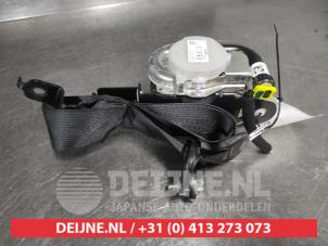 Nissan Leaf Front seatbelt, right O674115 photo 2