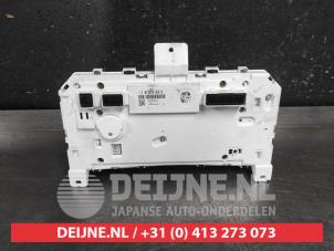 Nissan Leaf Odometer KM O674122 photo 2