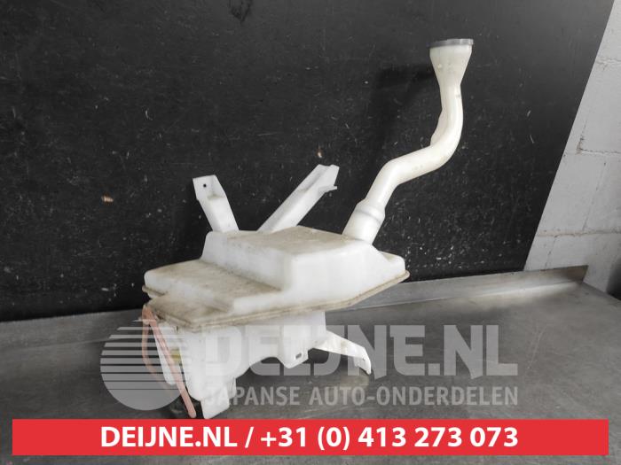 Nissan Leaf Scheibensprühertank vorne O674123