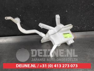 Nissan Leaf Scheibensprühertank vorne O674123 foto 2