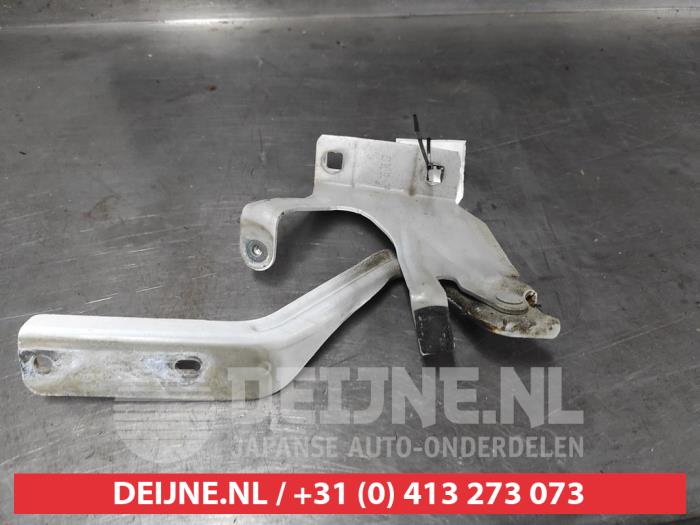 Nissan Leaf Motorhaube Scharnier O674125