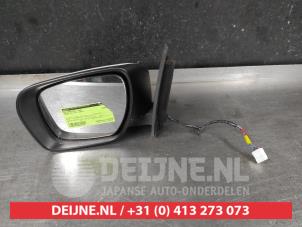 Gebruikte Spiegel Buiten links Mazda CX-7 2.2 MZR-CD 16V Prijs € 100,00 Margeregeling aangeboden door V.Deijne Jap.Auto-onderdelen BV