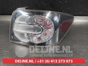Gebruikte Achterlicht rechts Mazda CX-7 2.2 MZR-CD 16V Prijs € 100,00 Margeregeling aangeboden door V.Deijne Jap.Auto-onderdelen BV