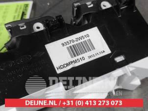 Hyundai Santafe Multi-functional window switch O674372 photo 3