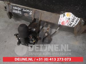 Hyundai Santafe Towbar O674390 photo 2
