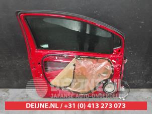 Toyota Yaris Tür 2-türig links O674450 foto 2