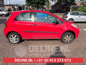 Toyota Yaris Tür 2-türig rechts O674462 foto 3