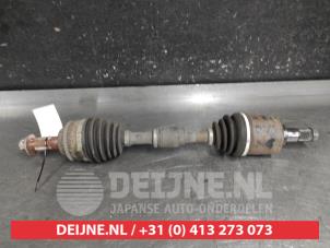 Gebruikte Aandrijfas links-voor Mazda CX-7 2.2 MZR-CD 16V Prijs € 50,00 Margeregeling aangeboden door V.Deijne Jap.Auto-onderdelen BV