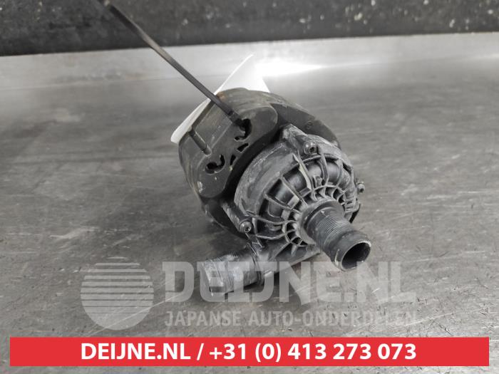 Nissan X-Trail Extra waterpomp O674502