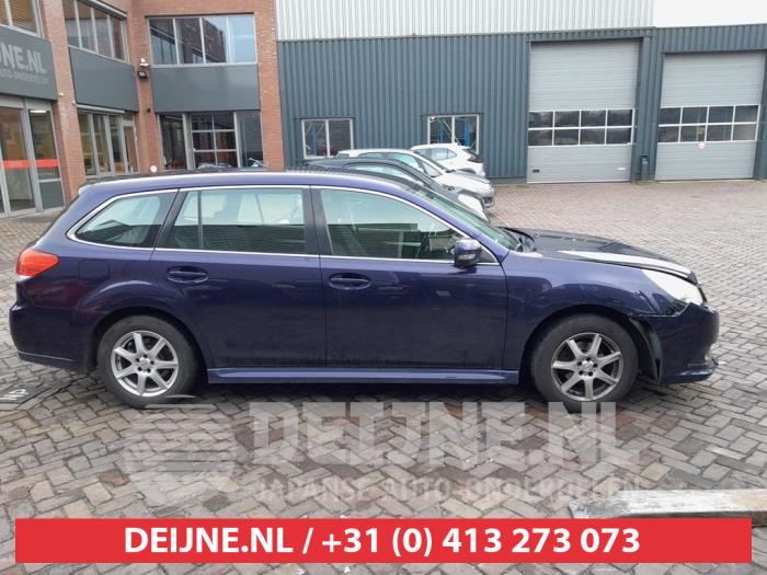 Subaru Legacy Extra window 4-door, right O674530