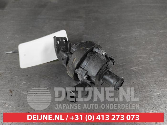 Nissan X-Trail Extra waterpomp O674546
