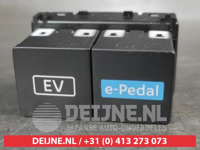 Nissan X-Trail Schalter (sonstige) O674659