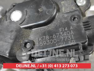 Mazda CX-5 Front wiper motor O674719 photo 3