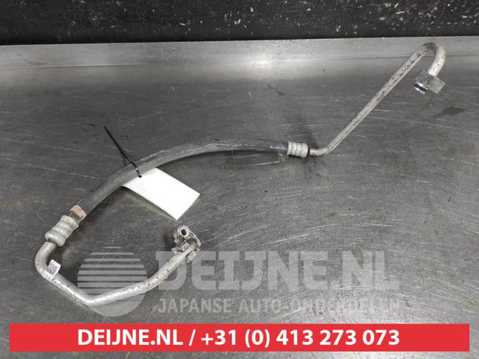 Toyota Avensis Air conditioning line O674831