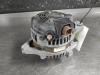 Dynamo van een Toyota Avensis Wagon (T27) 1.8 16V VVT-i 2009