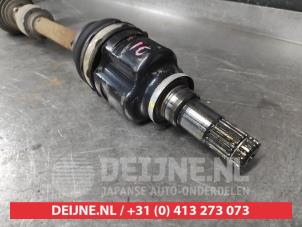 Toyota Avensis Front drive shaft, left O674836 photo 3