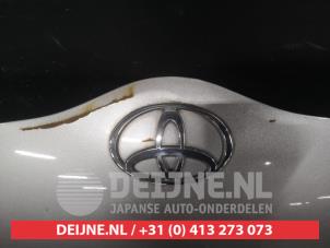 Toyota Yaris Verso Bonnet O675119 photo 2