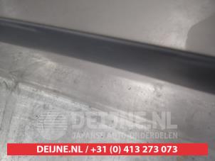 Toyota Yaris Verso Portier 4Deurs rechts-voor O675137 foto 2