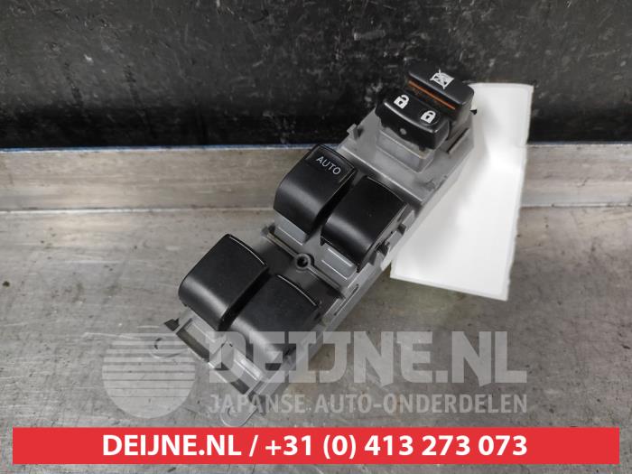 Toyota Rav-4 Kombischalter Fenster O675198