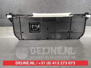 Toyota Rav-4 Heater control panel O675228 photo 2